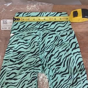 high waisted shorts,9" tiger stripe Xxs Fabletics